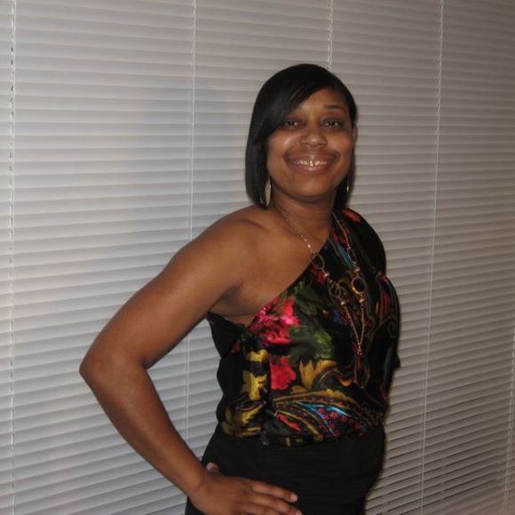 Meet your Posher, Tesha - Picture 1 of 1